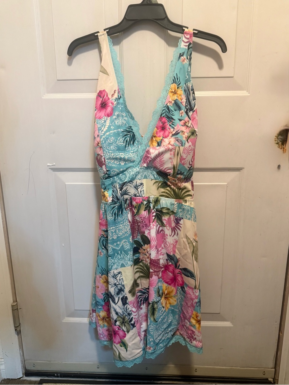 BRAND NEW Torrid Tropical Print 4X Lace Trim Racerback Swimsuit Dress - Picture 2 of 10